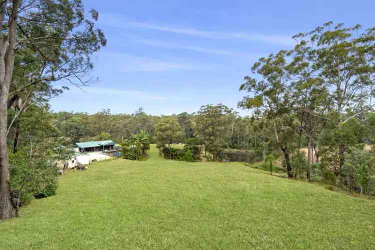 Buy rural property at the base of Mount Beerwah with stunning views