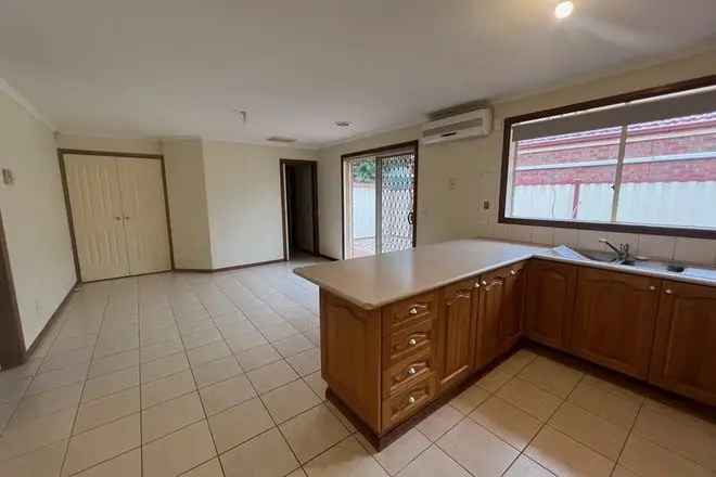Apartment For Rent , 32, Waratah Drive, Melbourne, Victoria