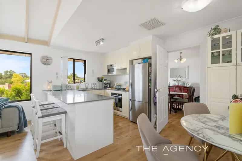 House For Sale - 54 Scaphella Avenue, Mullaloo WA 6027