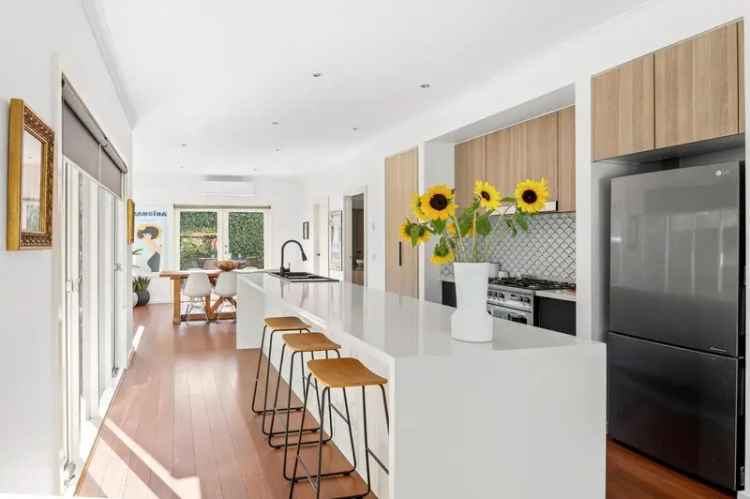 House For Sale in Melbourne, Victoria