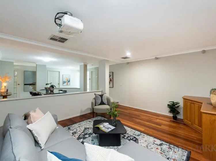 Booragoon Family Home 6 Bedrooms Resort Pool Near Westfield