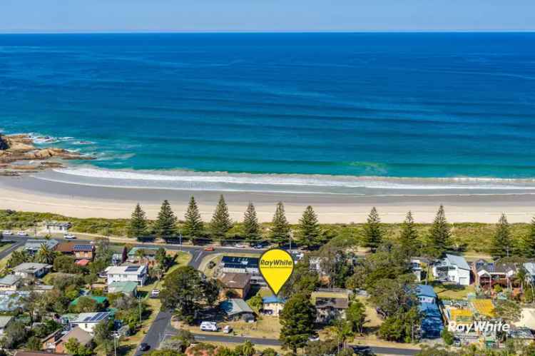 One Street Back From The Beach Broulee Auction Property