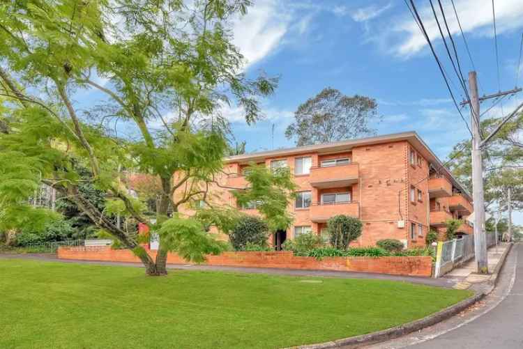 2 Bedroom Apartment near Hurstville CBD 44m²