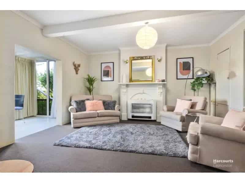 Modern One Bedroom City Apartment - Fully Furnished