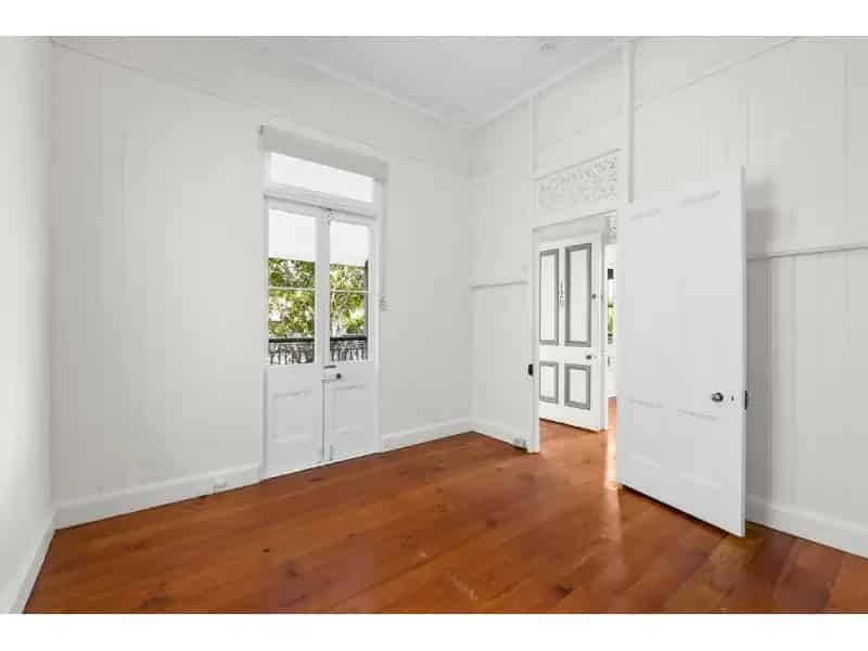Great Location - Close To All Paddington Amenities