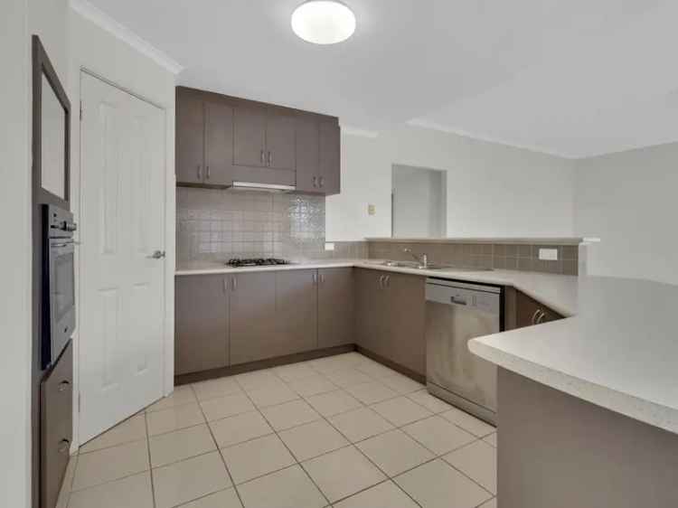 House For Rent in City of Cockburn, Western Australia