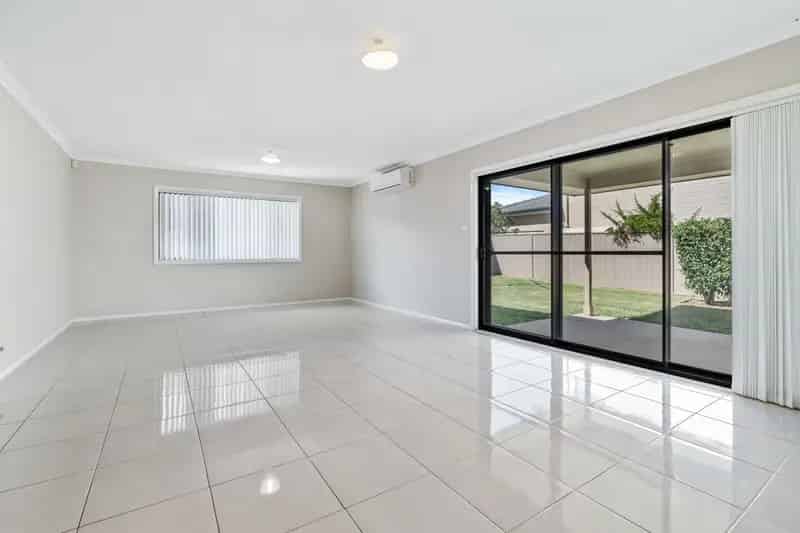 Lease Four Bedroom House in Oran Park with Modern Features