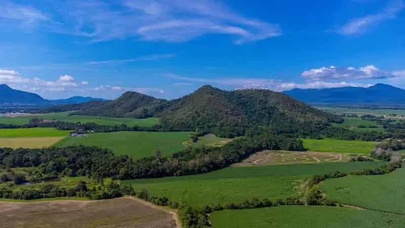 Sell Development Site in Mount Peter Estate with Scenic Views and Growth Potential