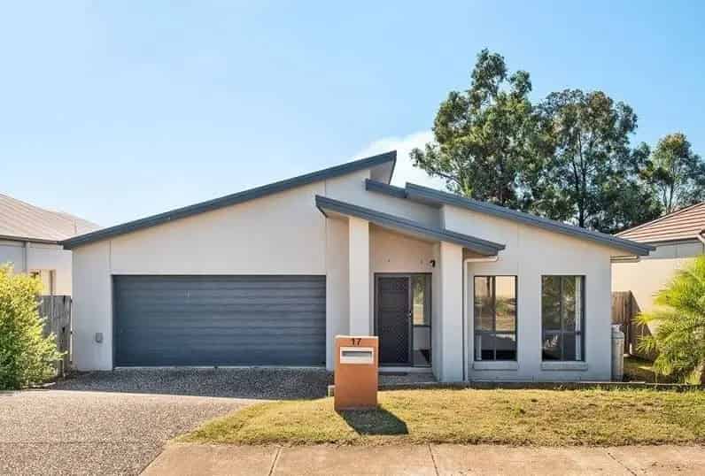 Real Estate For Lease - 17 The Promenade - Springfield Lakes , QLD