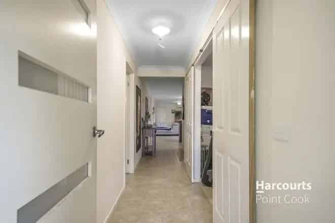 House For Sale , 60, Tom Roberts Parade, Melbourne, Victoria
