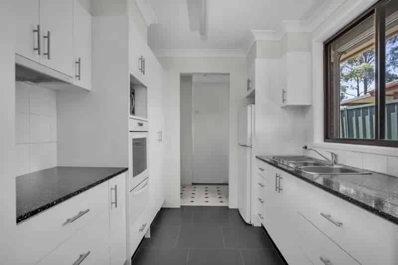 Real Estate For Lease - 7 Pinot Street - Eschol Park , NSW