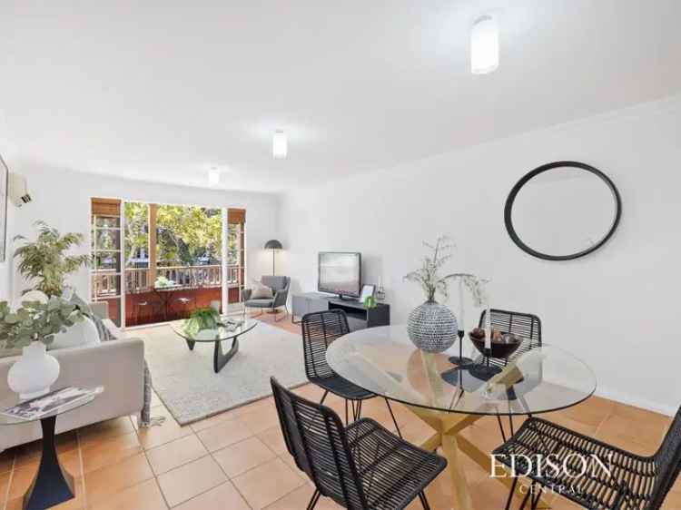 Spacious 2 Bed 2 Bath Apartment Near Perth CBD - Low Strata Levy