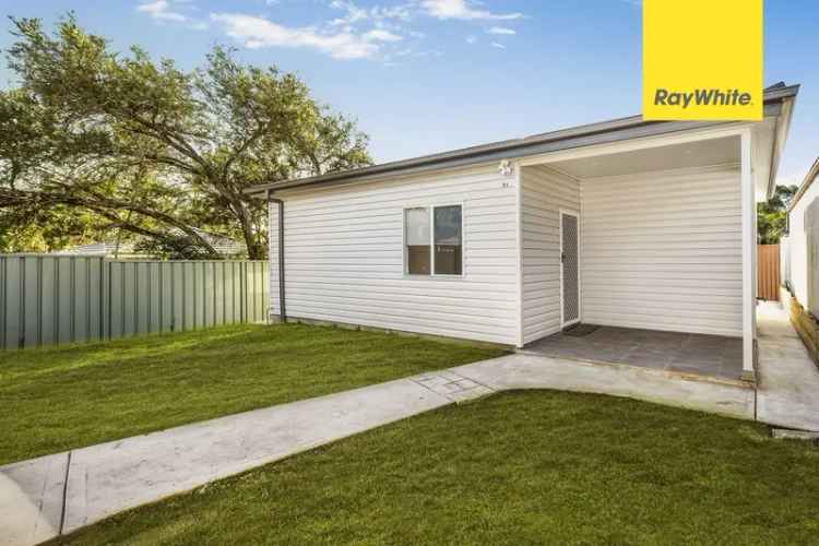 Riverwood Blue Ribboned Location - As New  2 Bed Granny Flat