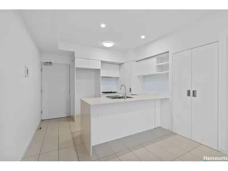Step Into Elevated Living At Viewpoint Apartments - Hawthorne
