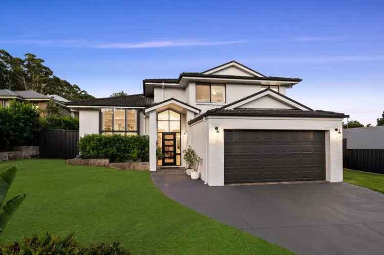 For Sale Luxurious Family Home with Pool in Mardi NSW