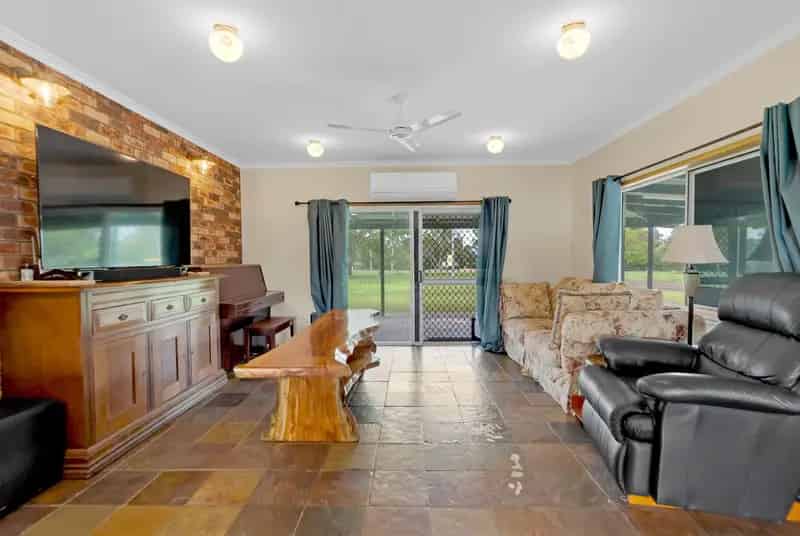 PRIVATE & PEACEFUL FAMILY RETREAT