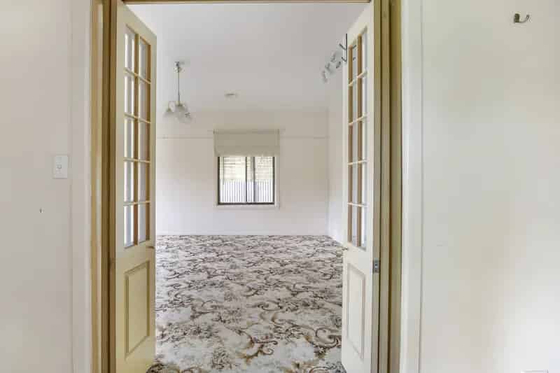 Charming Original Home in Prime Alfredton Location – Full of Potential
