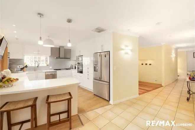 House For Sale , 100, Edmondstone Street, City of Brisbane, Queensland
