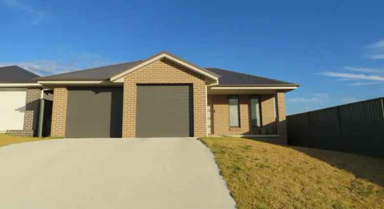  For Rent in 4, Kirkland Road, Bathurst, New South Wales