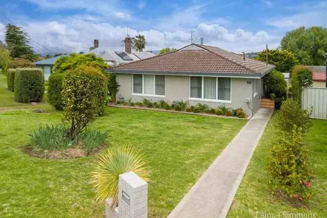 Four Bedroom Family Home in Central South Armidale