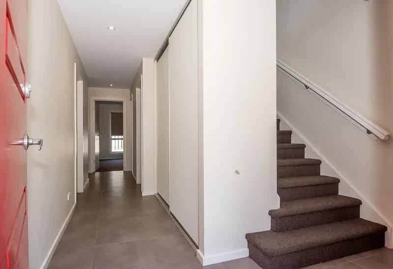 Modern Coastal Living: Stylish 3-Bedroom Townhouse Near Whyalla Foreshore