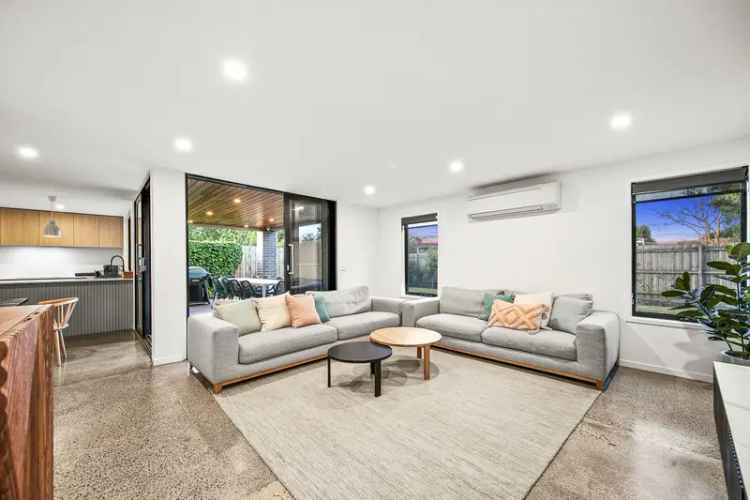 House For Sale in Melbourne, Victoria