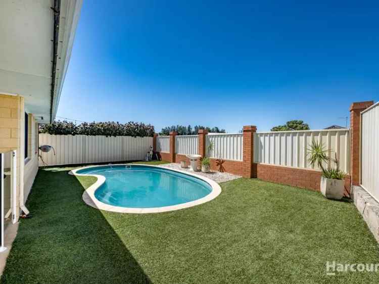 4 Bedroom 2 Bathroom Home in Banksia Grove with Pool