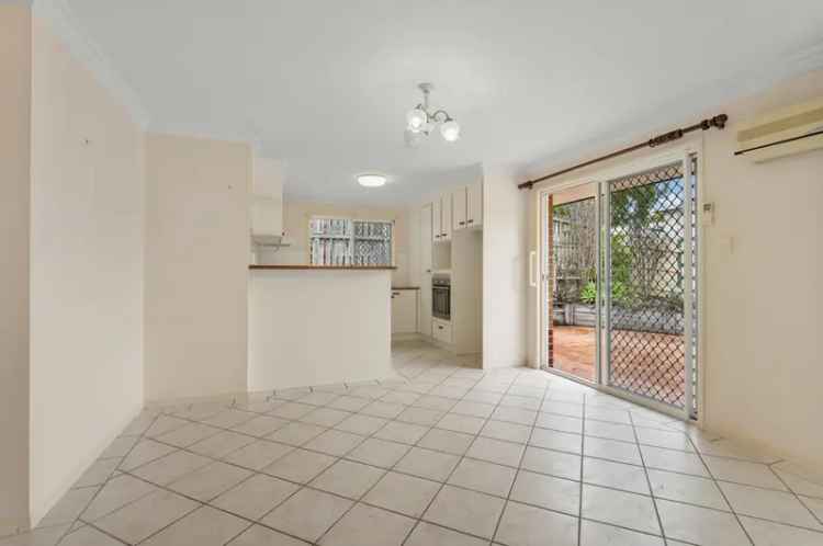 Villa For Sale in Brisbane City, Queensland