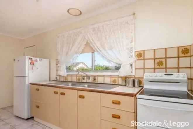 House For Rent , 2, Stoddart Street, Moe, Victoria