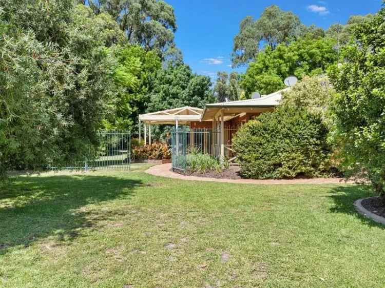 Spacious Family Home in Country Roads Estate