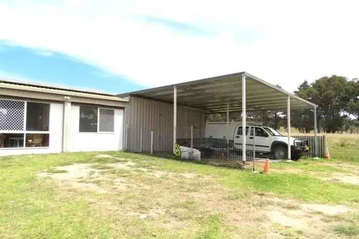 Acreage For Sale in Southern Downs Regional, Queensland