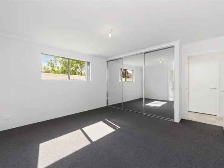 House For Rent in City of Melville, Western Australia