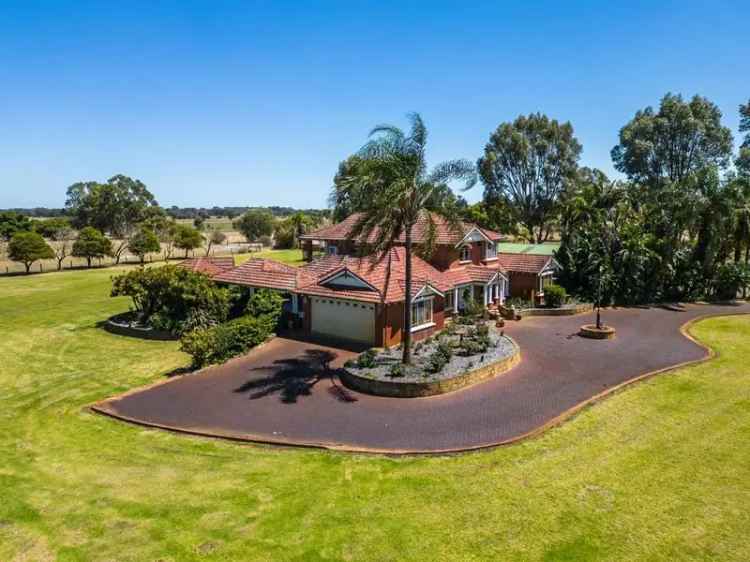 House For Sale in Shire of Serpentine-Jarrahdale, Western Australia