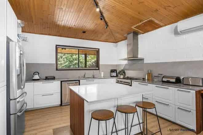 House For Sale , 19, Weeks Court, Alexandra, Victoria