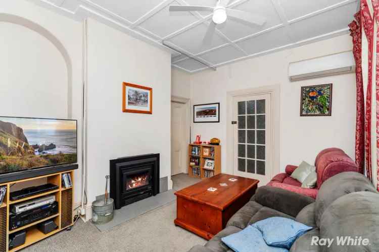 Historic Cottage Home with Ample Shedding - Marrar