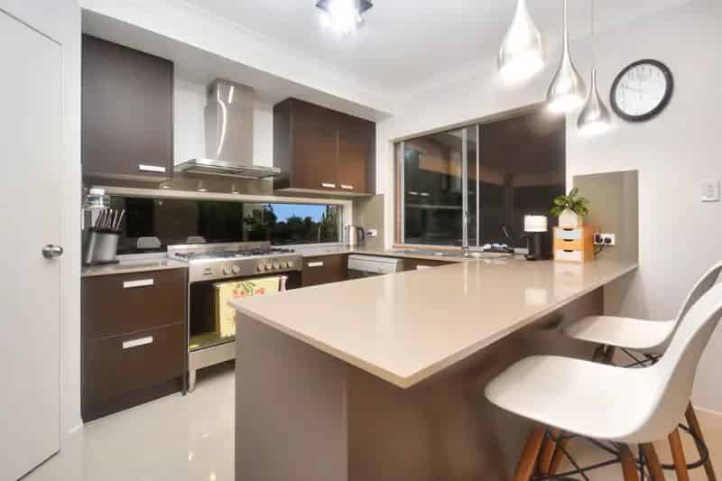 Stunning 4 Bedroom home with mountain views in Narangba