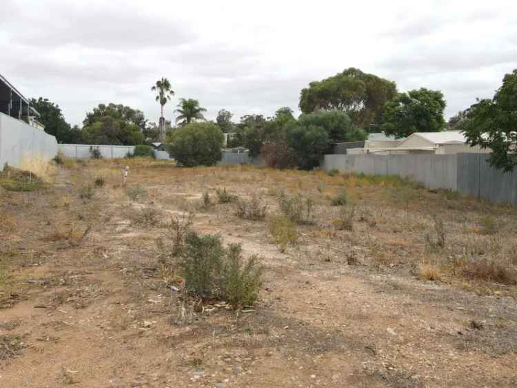 Buy land in Mannum with 998m² allotment and main utilities