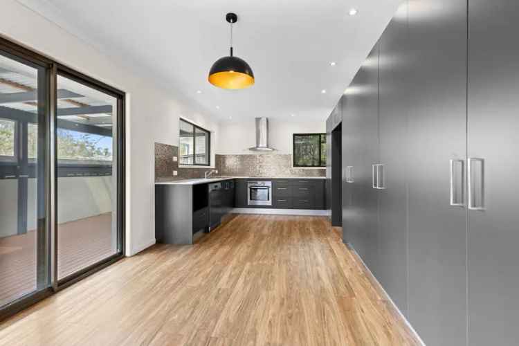 Rent Contemporary Coastal Home with Self Contained Dual Living in Currumbin Waters