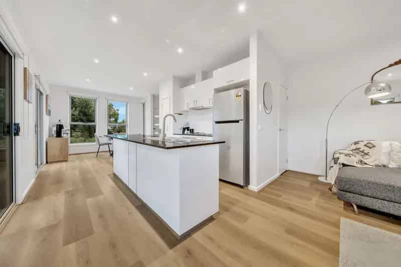 House For Sale - 5 Railway Parade, Newport VIC 3015