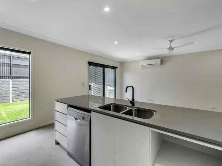 3 rooms house of 300 m² in Brisbane City