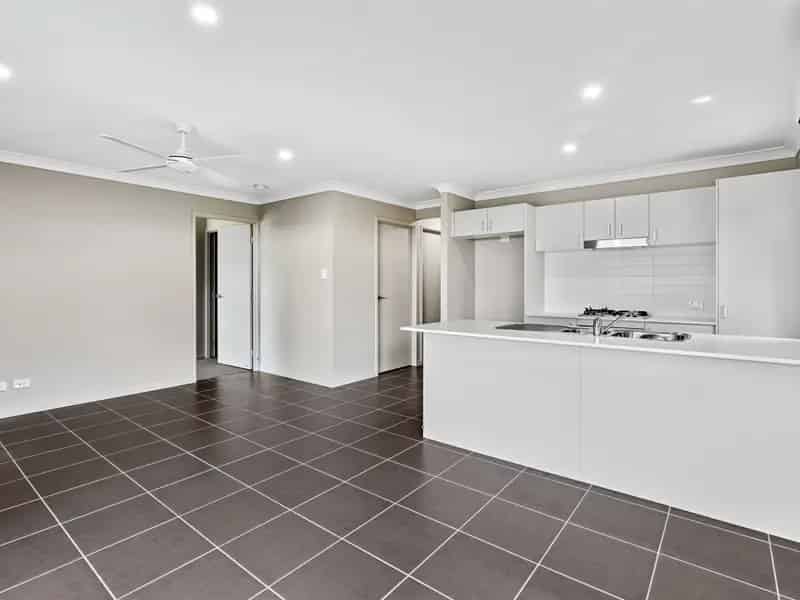 Real Estate For Lease - 1/5 She Oak Terrace - Cessnock , NSW