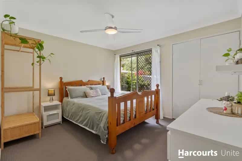 Burpengary Gem - Tidy Duplex with Big Backyard Feel!