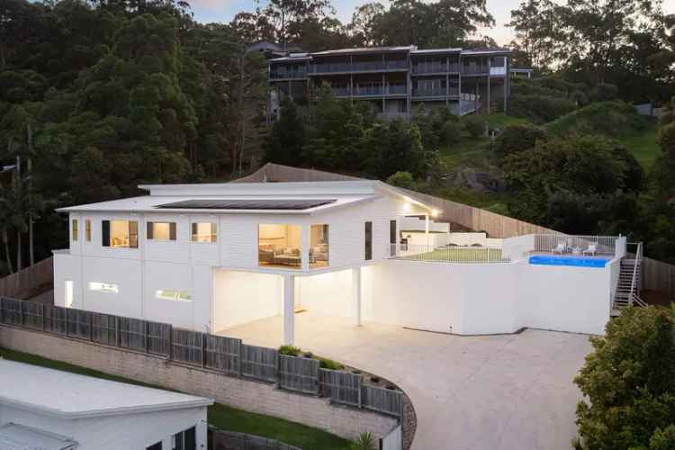 Modern Coastal Entertainer - Private Poolside Sanctuary