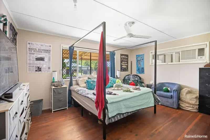 Buy House in Hervey Bay with 3 Bedrooms and Spacious Yard