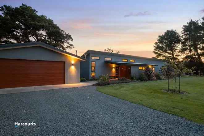 House For Sale in Cygnet, Tasmania