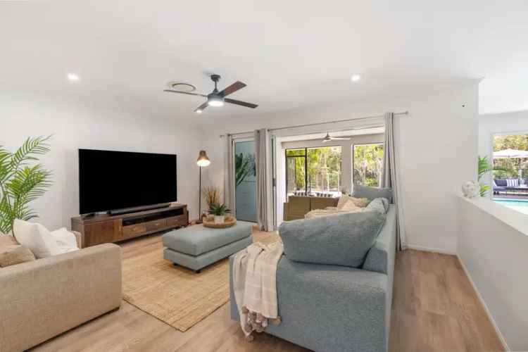 Lease 4 Bedroom Family Home with Pool in Coomera Waters