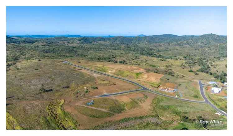 Land parcel with glorious Mountain views