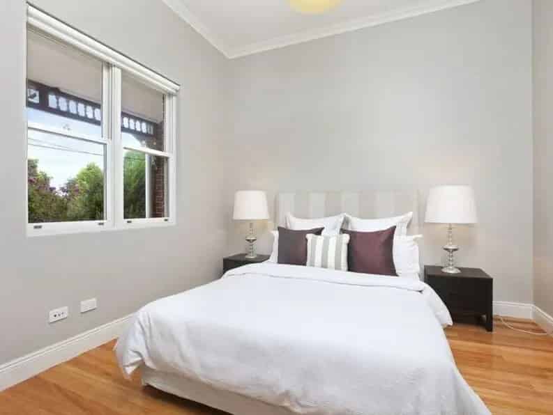 Lease 3 Bedroom Terrace House in Enmore with Modern Features
