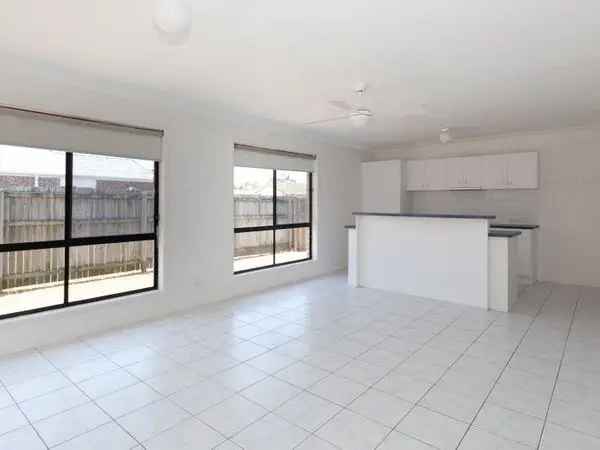 Family Home 3 Bed 2 Bath Wynnum West