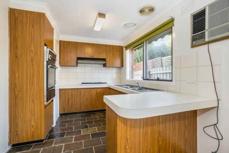 4 Bedroom House in Doreen Melbourne